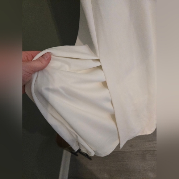 Scarlett Ivory Sleeveless Wedding Dress - Picture 6 of 6